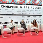 Ярмарка современного искусства «Арт Россия» открылась в Гостином дворе (12+)